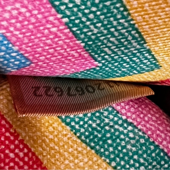 Dooney & Bourke Blue and Tan Crossbody Bag Pre-Loved - Picture 9 of 17